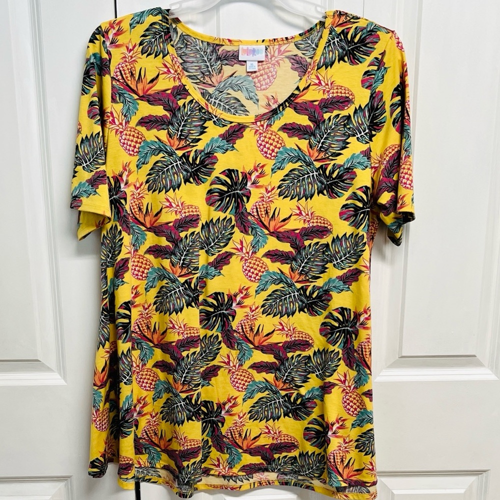 LuLaRoe Yellow Tropical Pineapple Short Sleeve Top Size XL